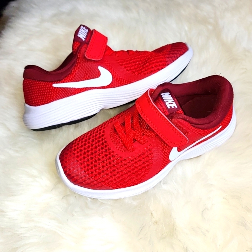 Nike Revolution 4 Kids Size 11.5